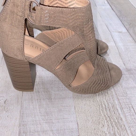 Torrid 4H olive cutout heeled booties perforated size 7W - Picture 4 of 10